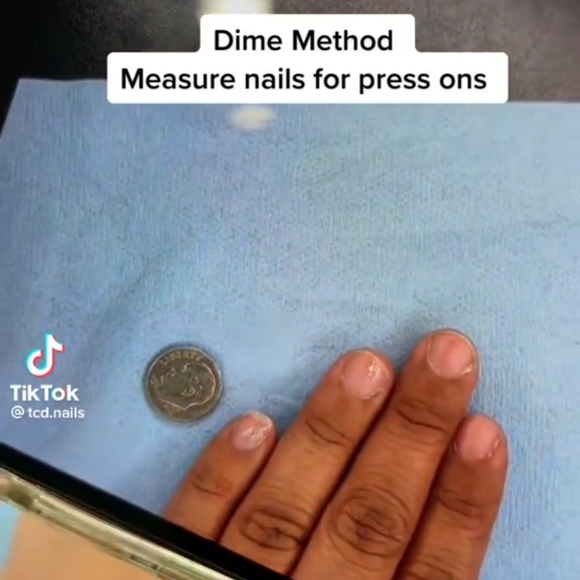 Pink Ghost Face 'No You Hang Up' Nails - Picture 3 of 4